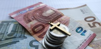 Kirkon talous on erittäin tukevalla pohjalla – pörssiyhtiöön sitä ei kuitenkaan kannata verrata kirkon talous