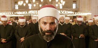 Elokuva-arvio: Osin suomalainen Salaliitto Kairossa vie vakoilujuonen islamilaiseen yliopistoon