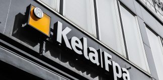 Kirkollisen luottamustehtävän haltija ei ole oikeutettu vanhempainpäivärahaan kokouspäivänä, vaikka siitä ei maksettaisi palkkiota