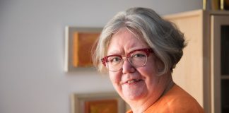 Kirkon tasa-arvo- ja yhdenvertaisuuspalkinto emeritapiispa Irja Askolalle – ”Koko elämäntyö on edistänyt inhimillisyyttä”