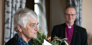 Kirkon kulttuuripalkinto kirjailija Pirkko Saisiolle romaanista Passio