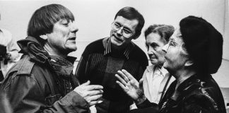 Mysteerikuva: Tunnetko ketkä käyvät kiihkeää keskustelua kasvokkain?