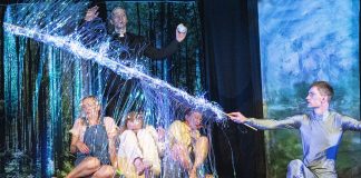 Saimaan Teatterin kauhukomedia Ripari pöllyttää laajasti uskon ja uskomisen normeja