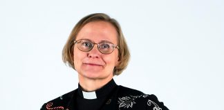 Lapuan hiippakuntadekaani Terhi Kaira: Harkitsen piispaehdokkuutta vakavasti