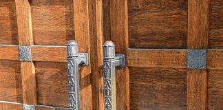 Kirkolliskokouksen edustaja-aloite vaatii kirkkoon suunnitelmaa, joka puuttuisi yhdenvertaisuuden ongelmiin myös julistuksessa