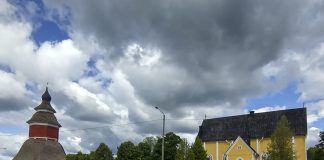 Kirkko ja minä: Poikani päästeli kirkon penkillä kappaleen täysin palkein ja kirkkaalla lapsenäänellä