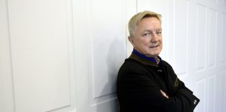 Uudenkaupungin seurakunta aikoo myydä Hannu Väisäsen seurakuntatiloihin tekemät taideteokset – nyt tapausta kommentoivat kirkkoherra, kulttuuriperintöasiantuntija ja piispa