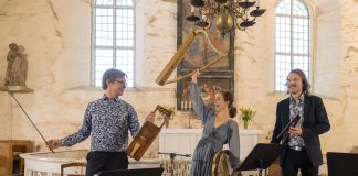 Musiikkitapahtumien kirkkokonsertit keräävät väkeä eri puolilla maata – pyytävätkö seurakunnat festivaaleilta vuokraa kirkon käytöstä?