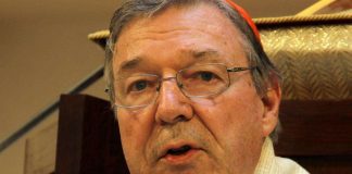Kohuttu australialainen kardinaali George Pell on kuollut