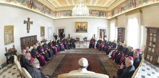 Katolinen kirkko aloitti Espanjassa laajan tutkinnan lasten hyväksikäytöstä, El Pais -lehti kertoo