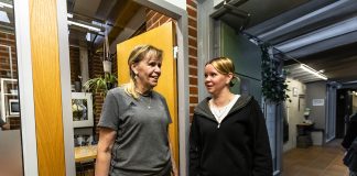 ”Toivotan vainajille hyvää huomenta” – Malmin hautausmaalla työskentelee vakituisesti noin 30 ihmistä