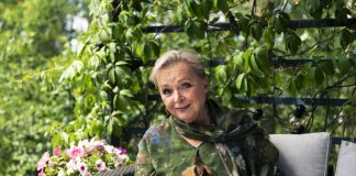 Kirjailija Raija Oranen: Romaanin tekijä on kuin luoja, jonka täytyy rakastaa lapsiaan