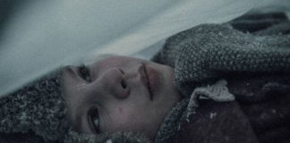 Katso minuun… -palkinto ohjaaja Teppo Airaksiselle lyhytelokuvasta Lakana – ”Lapsen sisäinen maailma nousee esiin vaikuttavalla tavalla”