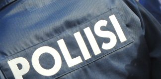 Poliisi Läkkitorin tapahtumista: Etäisyyksiä ei pidetty eikä julkinen tori voi olla uskonnolliselle yhteisölle omaa vastaava tila