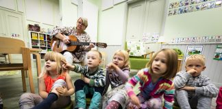 Taivaan taimia tapaamassa – Päiväkoti Kullannupussa kerrotaan lapsille, että jokainen heistä on Jumalan luoma, kaunis ja ihana