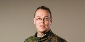 Kenttäpiispa Pekka Särkiö vieraana Piispan kyselytunnilla Radio Deissä, aiheena muun muassa Ukraina