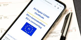 Espoon, Helsingin ja Porvoon hiippakuntiin uudet koronaohjeet: Kirkkoihin kolmasosa sallitusta väkimäärästä, koronapassien käytöstä päättää seurakunta