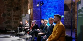 Kotimaan kolme kovaa kysymystä – Lue mitä eduskuntapuolueet ajattelevat eutanasiasta, uskonnonvapaudesta ja kirkon roolista