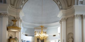 Etelä-Suomen kirkkoihin saa tulla kymmeniä ihmisiä, Helsingin tuomiokirkkoon yli sata – miten se on mahdollista ja miksi juuri nyt?