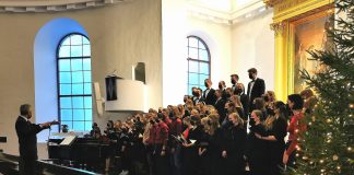 Suomen Kirkkomusiikkiliiton vuoden musiikkiryhmä on Ismo Savimäen kehittämä kolmen kuoron polku