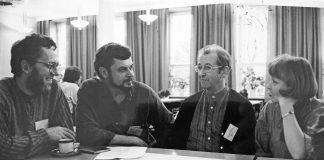 Mysteerikuva: Ketkä neljä kahvitauolla? – Katso myös edellisen kuvan ratkaisu