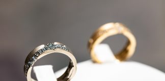 Yli puolet kanttoreista kieltäytyisi työskentelemästä samaa sukupuolta olevien parien vihkimisissä