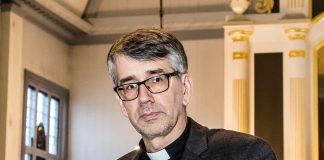 Tuomiorovasti Matti Salomäki on lähdössä ehdolle Lapuan piispanvaaliin