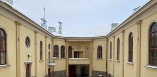 Tampereella kaikissa kirkoissa voidaan nyt vihkiä samaa sukupuolta olevia pareja – myös piispa Matti Repo kertoi Aamulehdessä muuttaneensa kantaansa