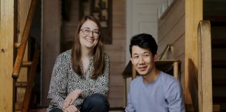 Kansanedustaja Inka Hopsu sisusti puolisonsa kanssa alakertaansa kodin kolmelle afgaanimiehelle