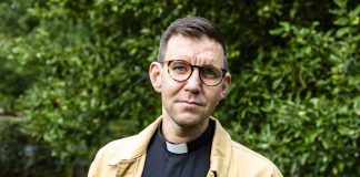 Tulevaisuudessa Sleyn papeista enemmistö on todennäköisesti saanut vihkimyksensä ulkomailla, mutta Juhana Tarvaisen mielestä se ei vaikuta Sleyn asemaan Suomessa