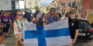 Lissabonin metrot täyttyvät laulavista nuorista – Turkulaiset matkustivat miljoonayleisön keräävään kristilliseen nuortentapahtumaan