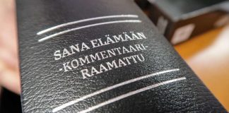Suomen kirjastot saavat raamattulahjoituksen, jonka arvo on 90 000 euroa