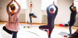 Suomen ensimmäinen kristillisen joogan ohjauskoulutus alkoi – mukana seurakuntien työntekijöitä eri