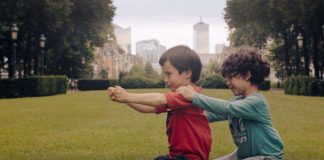 Kirkon Mediasäätiön elokuvapalkinto kahden eri uskontoa edustavan pojan ystävyydestä kertovalle dokumentille