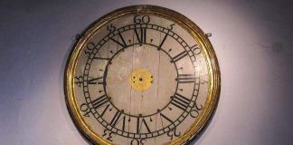 Kirkon työmarkkinalaitos tulkitsee työaikalakia toisin kuin liitot – ”Hengellistä työtä tekevien asema selvitetään”