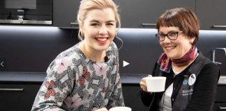 Pipliaseura pyörittää Agricola-Studiota osana lukutaitokampanjaa – katso video