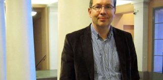 Professori Risto Saarinen: Uusoikeisto ja konservatiivikristityt lähentyvät Suomessakin toisiaan