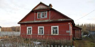 Lähetyssaarnaaja Martti Rautasen kotitaloa kaupataan Venäjällä – Inkerin kirkolla on ehdotus Suomen