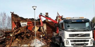 Tuli tuhosi Kempeleen vanhan pappilan, joka odotti remontin alkamista