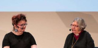 Irja Askola Kirkkopäivillä: Puheen tulva vieraannuttaa arjen todellisuudesta ja Jumalasta