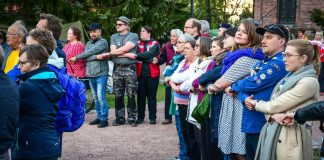 Jumala saattaa jäädä pois partiolupauksesta – uudesta muotoilusta halutaan nykyistä ”laveampi”