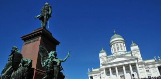 Helsingin hiippakunta juhlii 60 vuottaan – Senaatintorille valmistellaan helatorstaiksi suurta juhlamessua