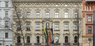 Itävalta aikoo sulkea saudirahoitteisen uskontodialogin keskuksen – protesti teinipojan kuolemantuomiolle