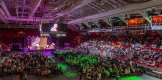 Sleyn vuosikokous äänesti hallituksen vastuuvapaudesta – Evankeliumijuhlassa 10 000 kävijää