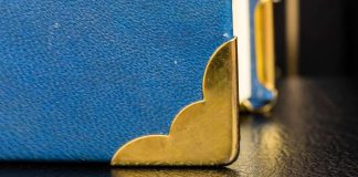 Lääkäri väittää tulleensa irtisanotuksi vakaumuksensa takia – haastoi työnantajansa työtuomioistuimeen