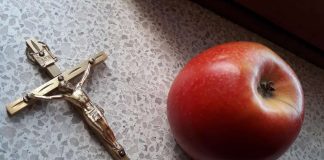 Kirja-arvio: Miksi kristityt pohtivat pakkomielteisesti seksiä?