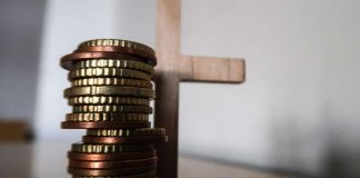 Seurakunta kertoo joutuneensa ”ammattimaisen” ja ”suomen kieleltään moitteettoman” maksupetoksen uhriksi