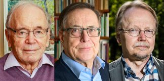 Kolme arkkipiispa emeritusta kohtaa yleisön edessä Liedossa lokakuussa