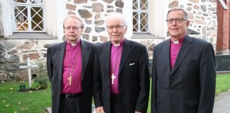 Emeritus-arkkipiispat Liedossa: Ihmisen täytyy saada kokea tulevansa kuulluksi ja nähdyksi