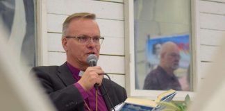 Arkkipiispa Tapio Luoma Turun kirjamessuilla: Alastalon salissa on vielä kesken